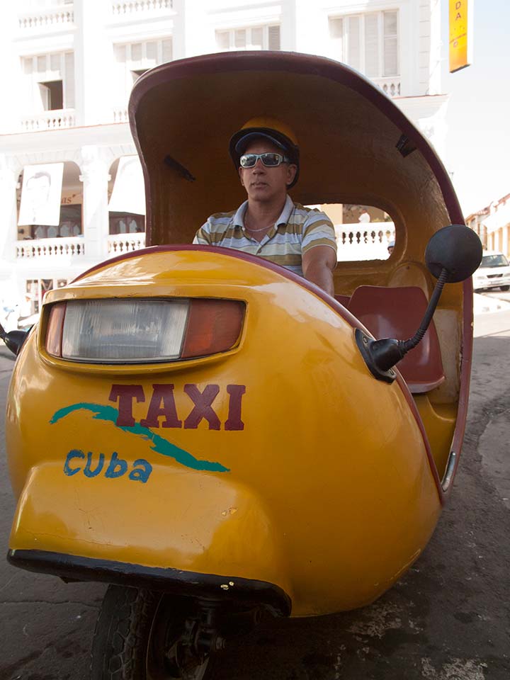 Coco Taxi in Santiago de Cuba