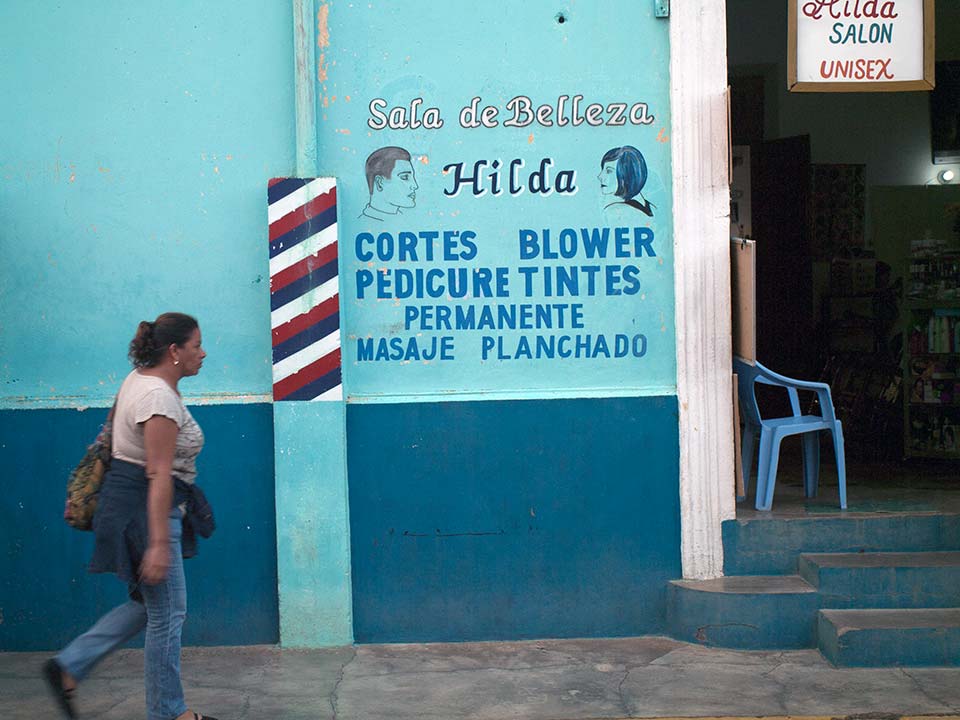 Hair Salon in Grenada, Nicaragua